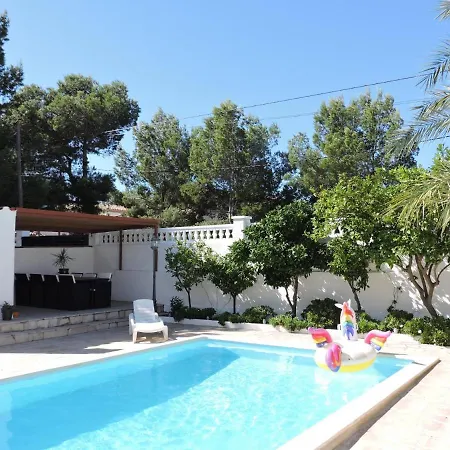 Villa Doree 587
